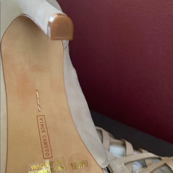 Elegant Vince Camuto Leather Beige Lace-Up Thigh-High Heels With Zipper. N.I.B - Picture 10 of 15